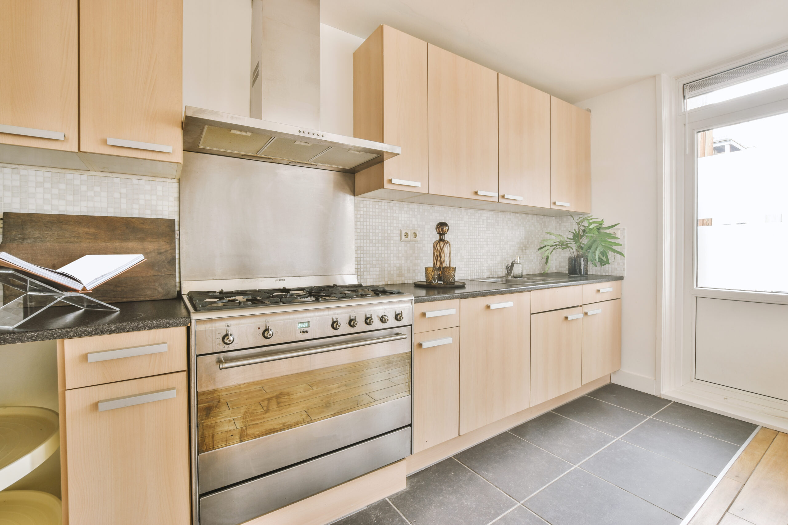 Cream colored kitchen cabinets Creating Your Dream Kitchen in Norristown, PA<br />